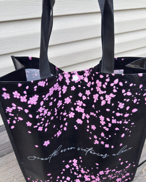 Gova Tote Bags