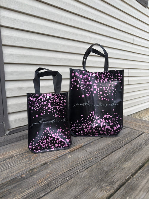 Gova Tote Bags